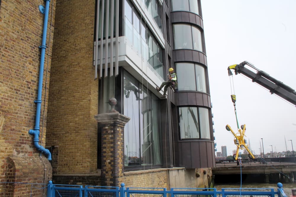 glass replacement - River Thames at Tower View
